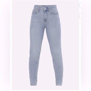Light Wash Skinny Jeans/Jeggings